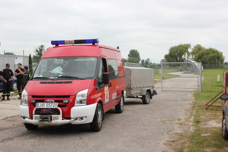 Poświęcenie i przekazanie jednostce OSP Sahryń nowego samochodu strażackiego